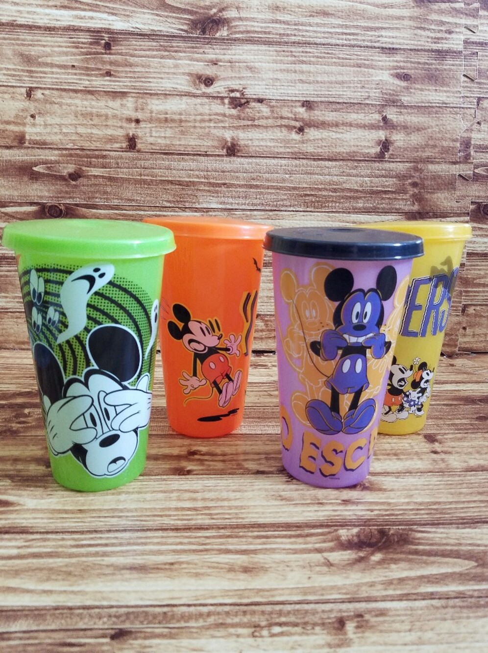 Zak Disney Mickey Minnie Mouse Halloween Set Glow in Dark Tumblers 24 Oz Cups